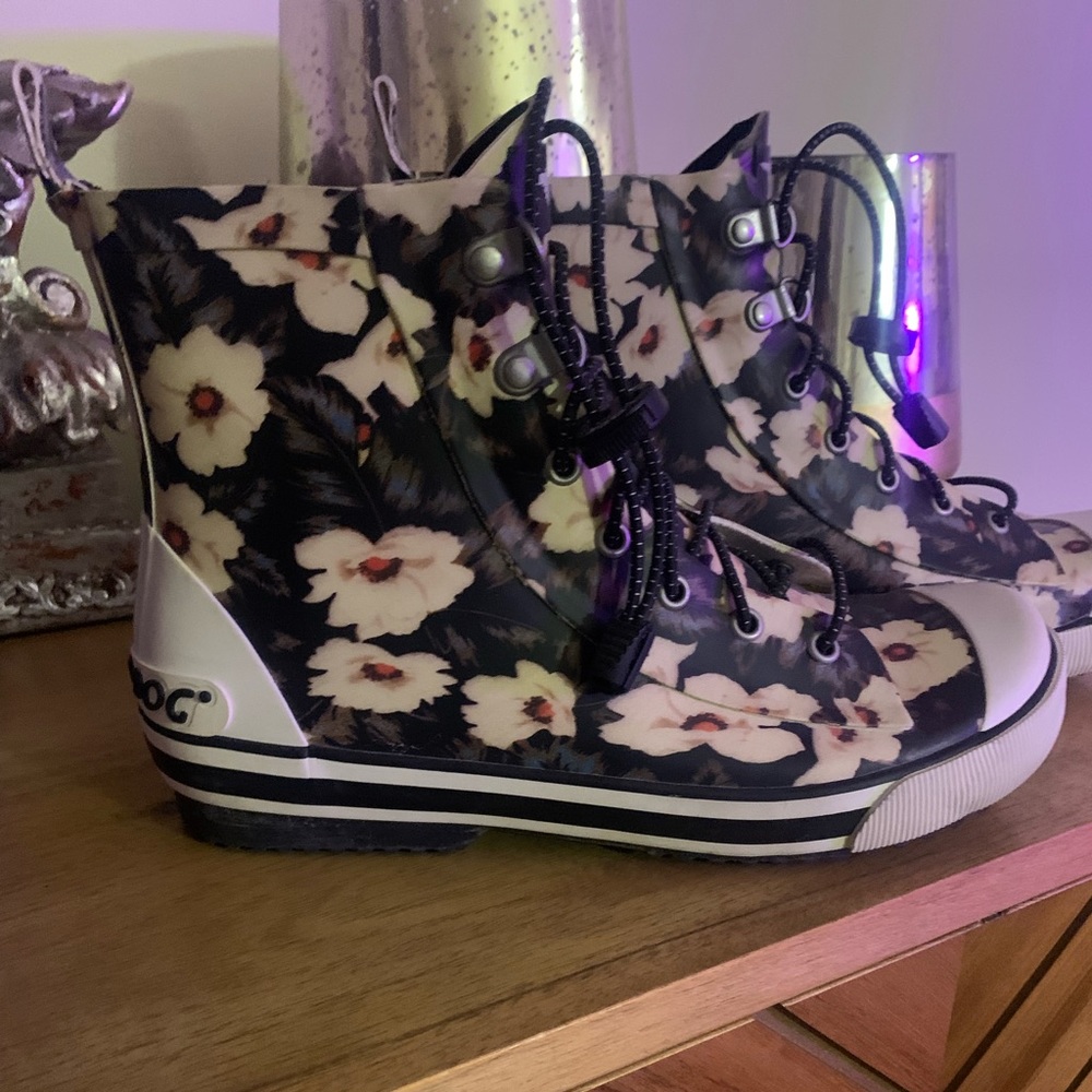 Moody Floral Rain Boots by Rocket Dog
